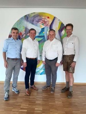 Bild: Heigl, Landratsamt Pfaffenhofen v.ln.r.: Alexander Anetsberger, Albert Gürtner, Dr. Christian Scharpf und Peter von der Grün